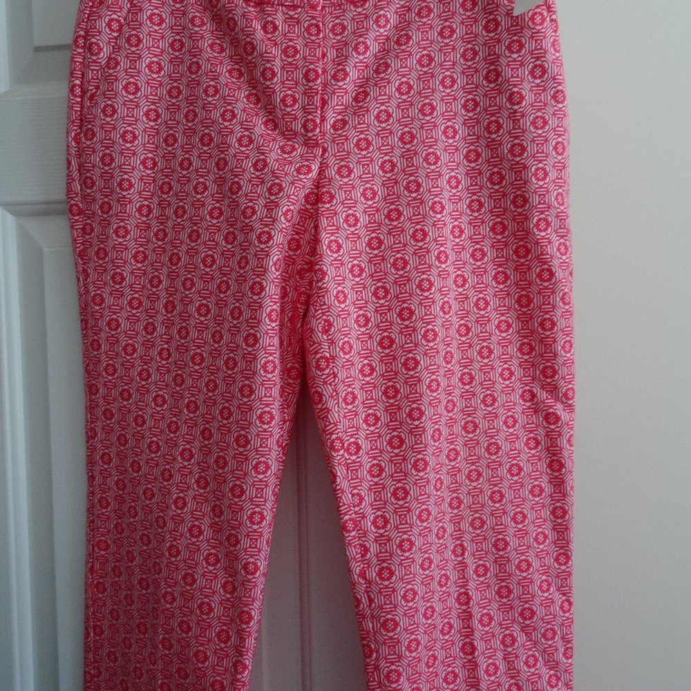Ladies Size 4P Pink/White Casual Pants